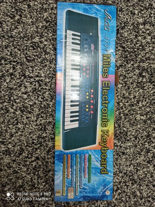 Электро пианино , новое