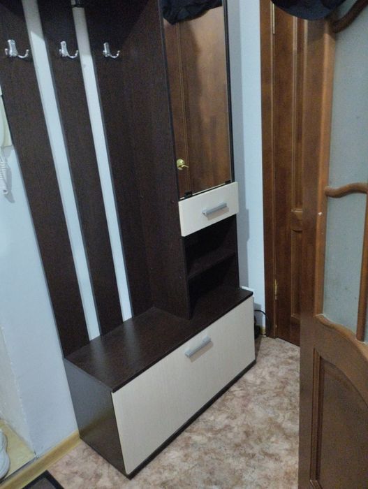 продам шкафчик для прихожей