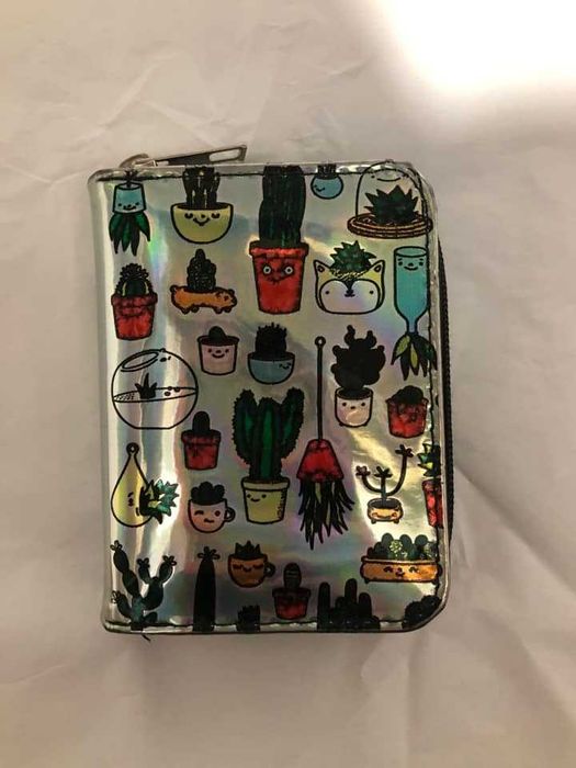 Дамско портмоне с монетник