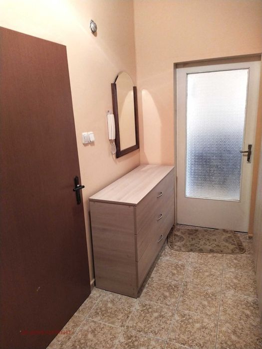 Дава се под наем Едностаен апартамент в София, Бъкстон - 48 кв.м за 472.77 € - Снимка #7