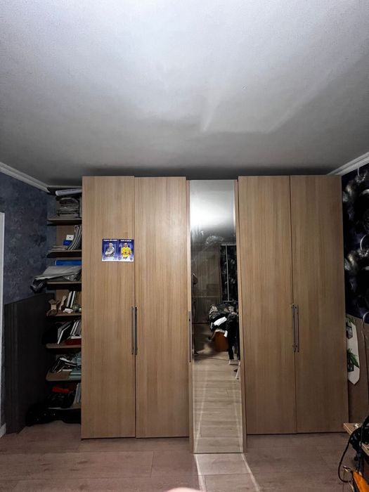 Продам шкаф в хорошем состоянии, кровать с матрасом