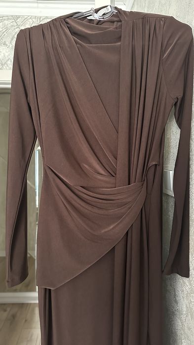 Платье коктейльное