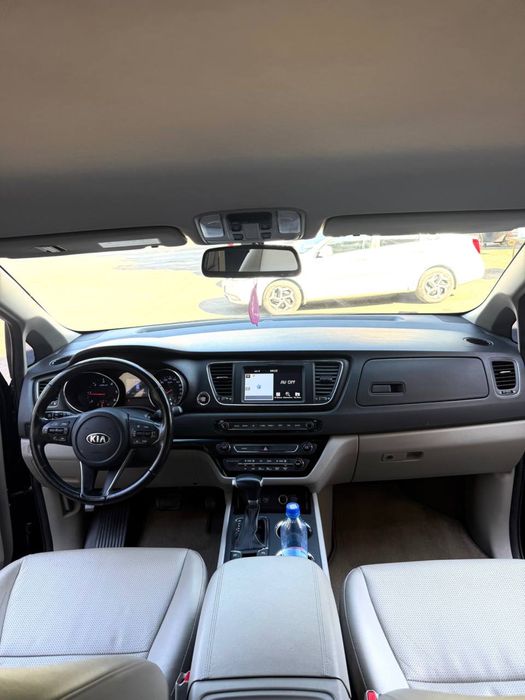 Kia carnival срочно сотилади