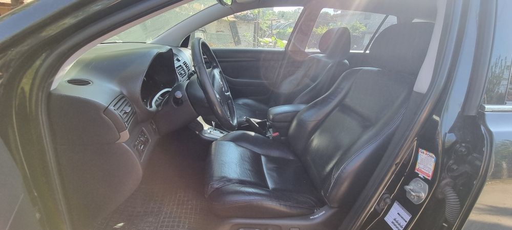 Toyota avensis 2.4 automatic  Тойота авенсис 2.4 автоматик на части