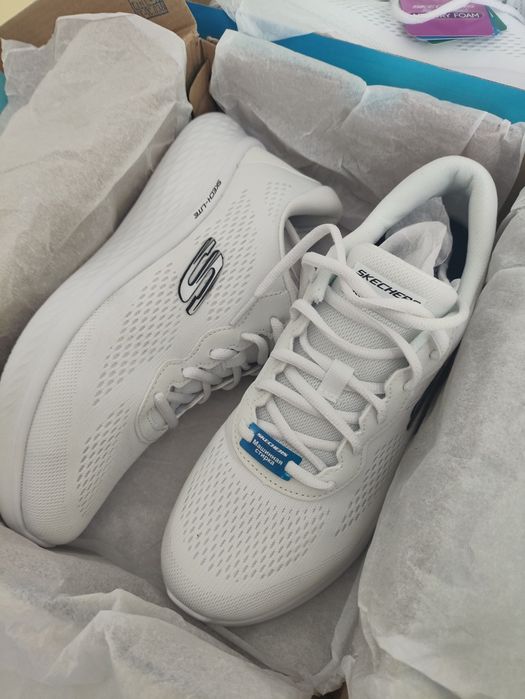НОВЫЕ Skechers белые
