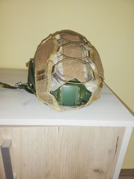 Продавам пейнбол каска