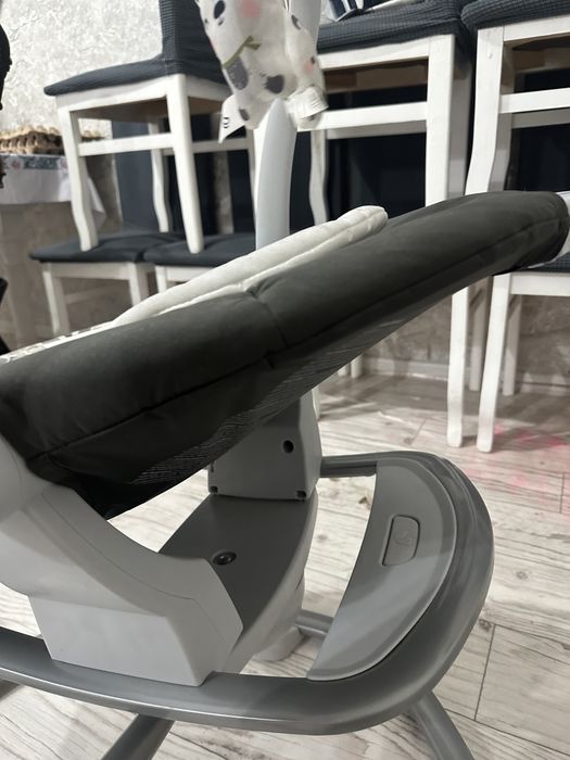 Продам электрокачелю Б/У