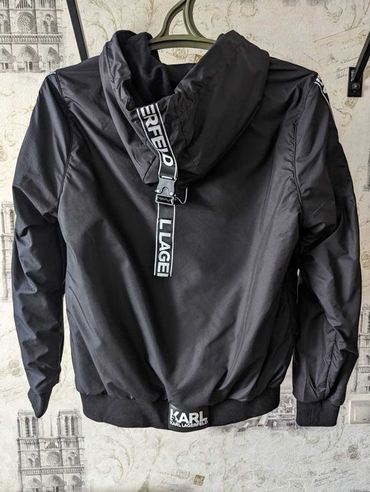 Весеньяя куртка.