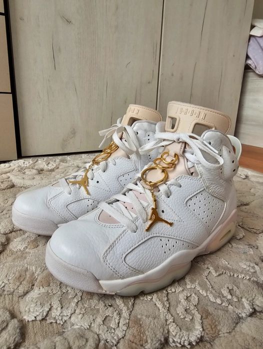 Jordan VI Gold Hoops