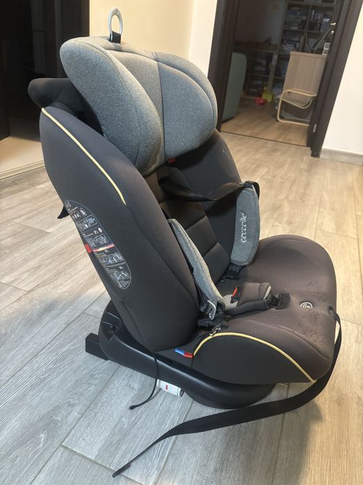 Scaun auto cu isofix de la 6 luni