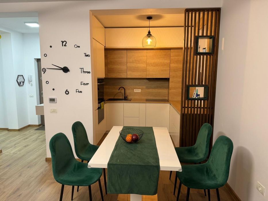 Apartament 3 camere decomandat de inchiriat Dumbravita