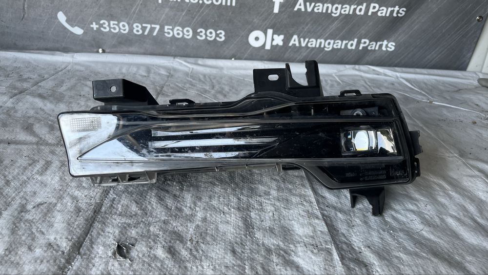 3 броя халоген Model 3