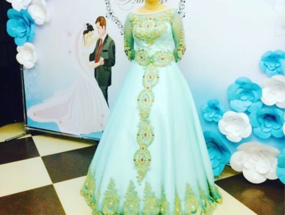 Әдемі көйлек сатылады