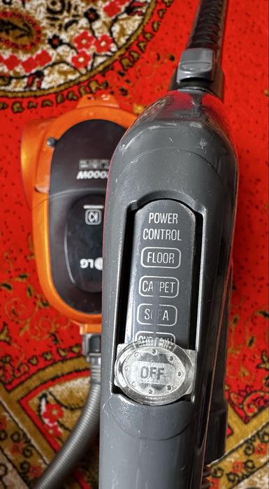 Пилесос LG compressor 2000W