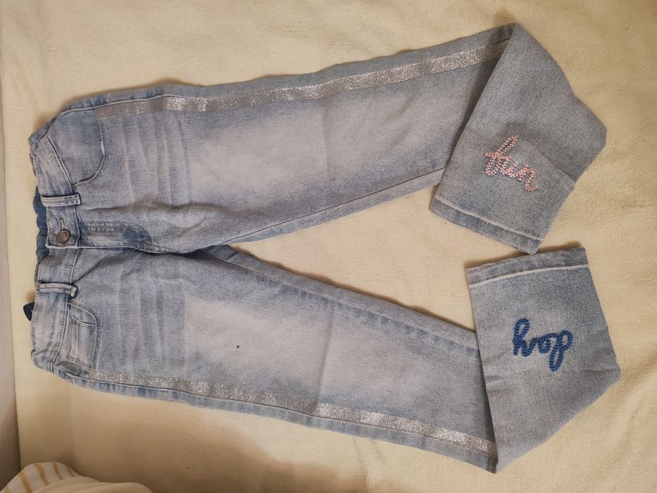 Детские джинсы для девочек