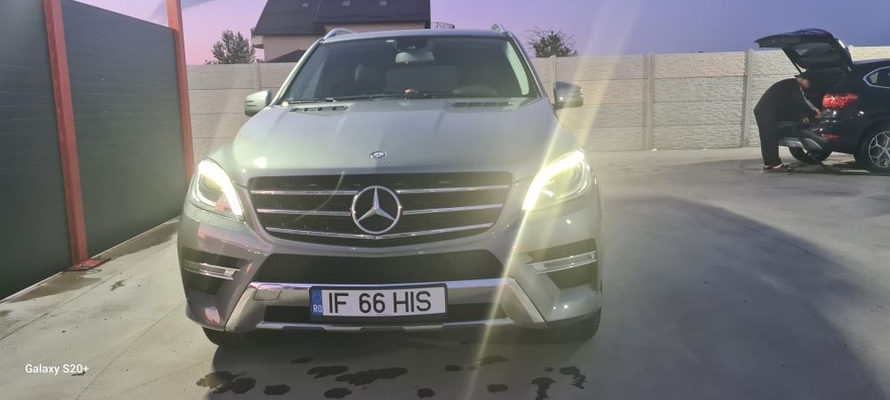Mercedes-Benz ML250 vând sau schimb
