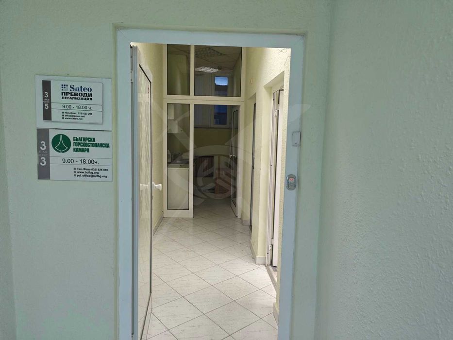 Дава се под наем Офис в Пловдив, Център - 230 кв.м за 997.05 € - Снимка #13
