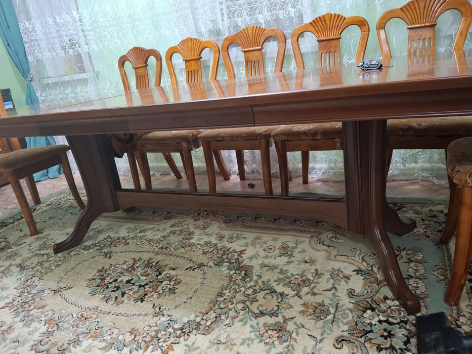 Гостиный стол 10 стульясымен