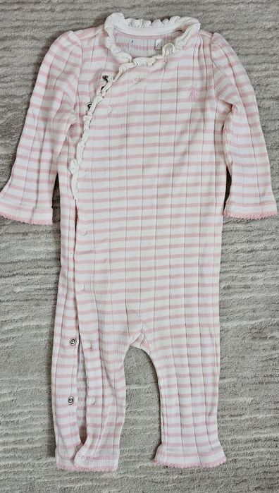 Set 4 pijamale fetite marime 3-6 luni