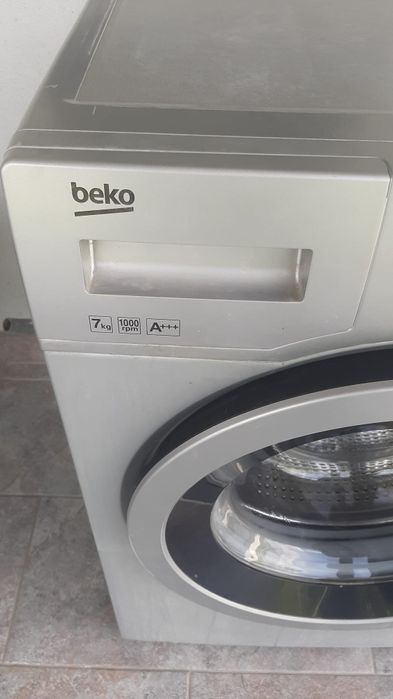Mașină de spălat Beko 7kg A+++ 1000 rpm  cu tamburul defect.