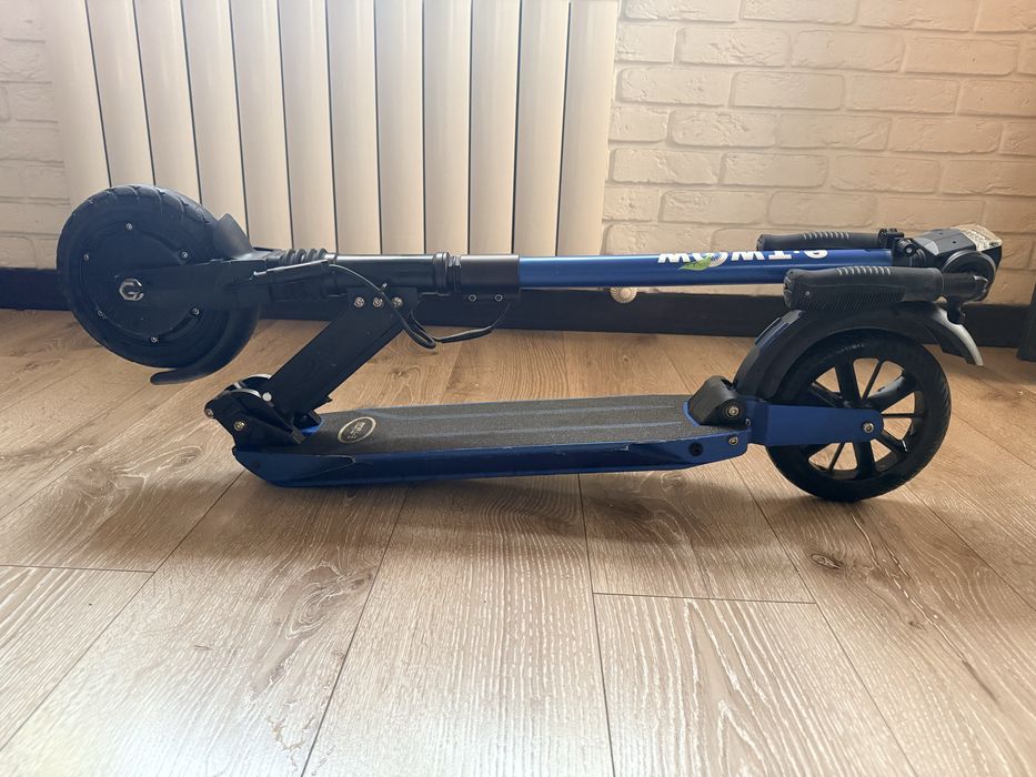 Продам электро самокат E-twow
