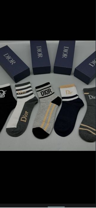 Șosete Christian Dior,  modele 2026, preț ptr o pereche