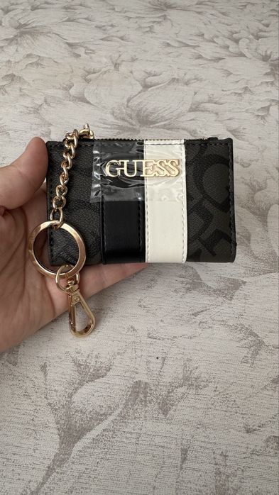 Кошелек картхолдеры сумка от бренда GUESS
