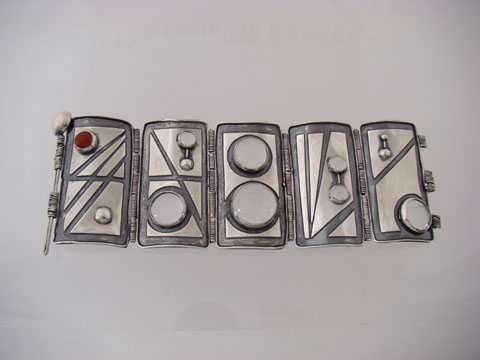 Сребърна гривна уникат