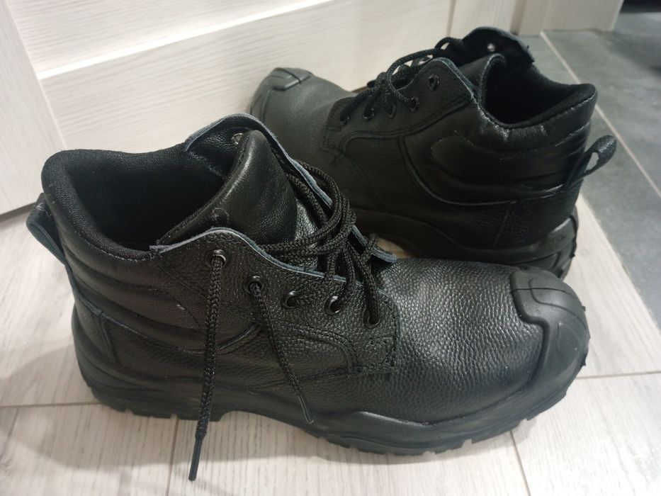 Рабочие ботинки 1000 тг