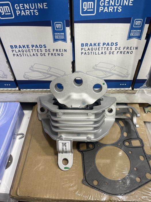 Motor podushka MONZA RH GM