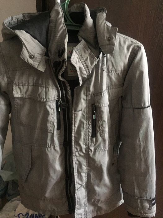 Куртка осень весна  Zara