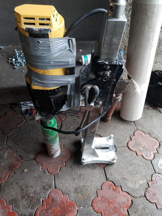 Аппарат алмазного бурения