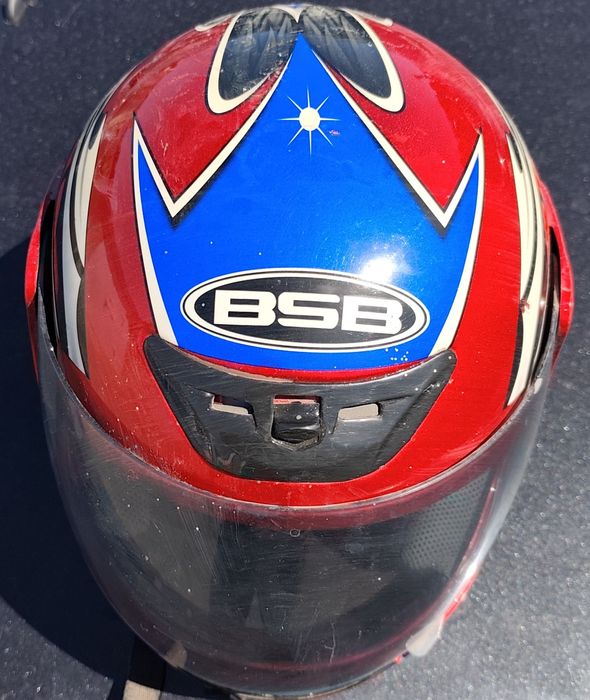 Продам каску б/у