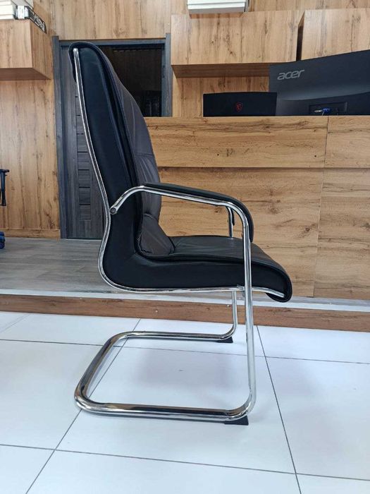 Кресло для персонала  CARO