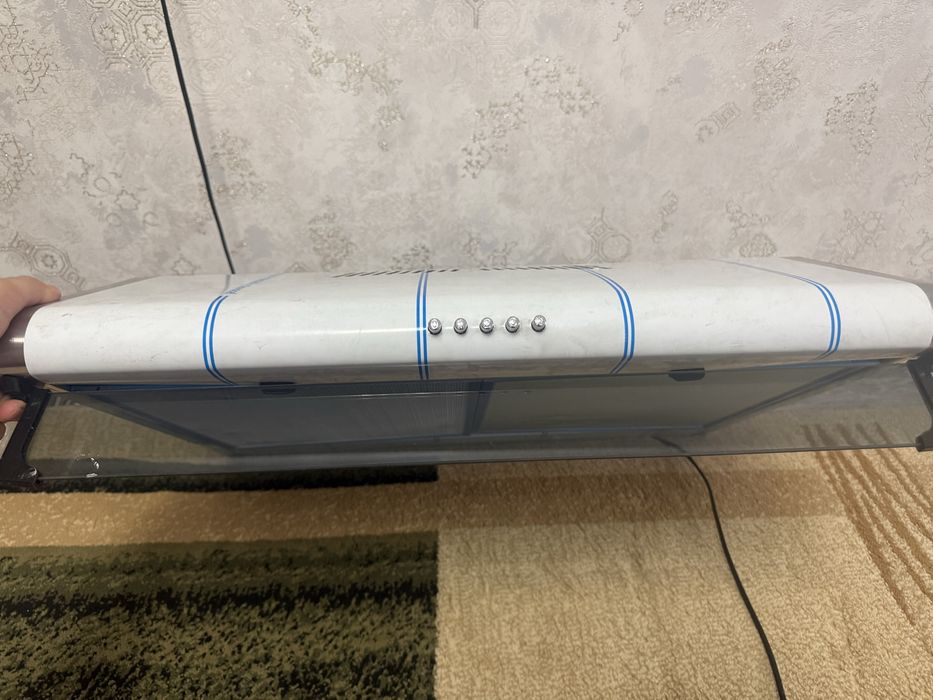 Продам вытяжку Simurg 600xd