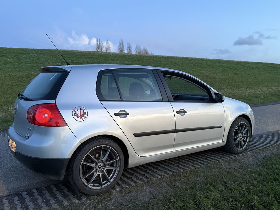 Vand  volkswagen golf 5