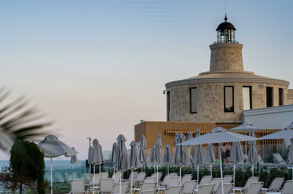 Дава се под наем Тристаен апартамент в Варна, м-т Евксиноград - 80 кв.м за 650 € - Снимка #23