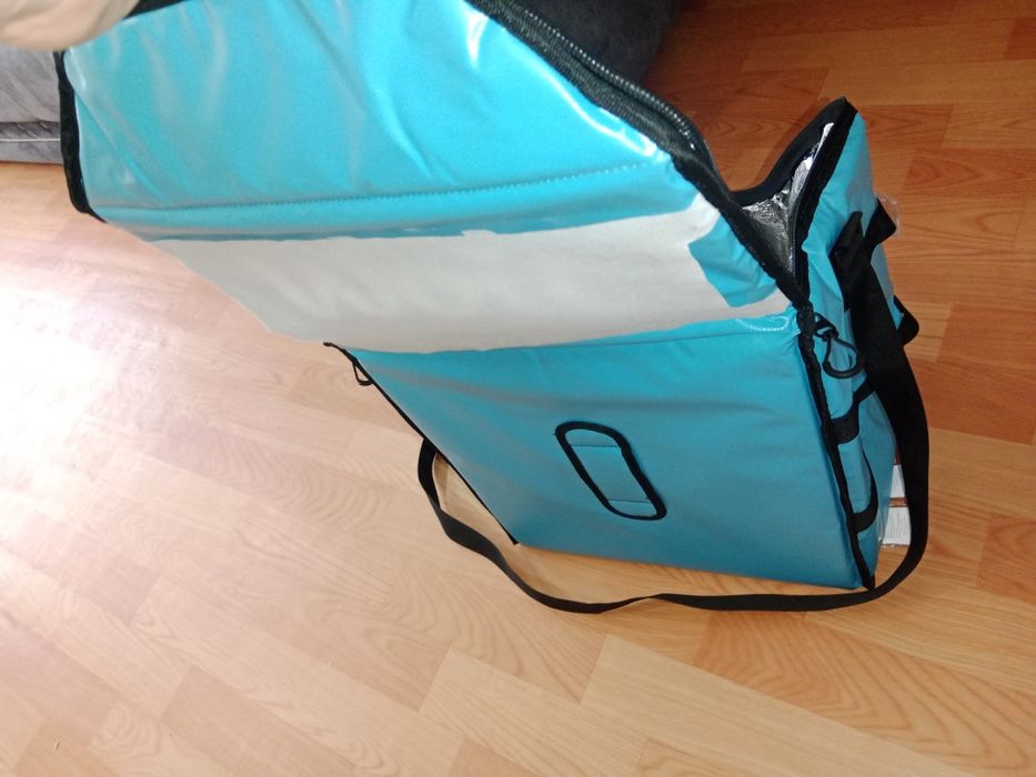 Продам новую Термо сумку Wolt для доставки еды