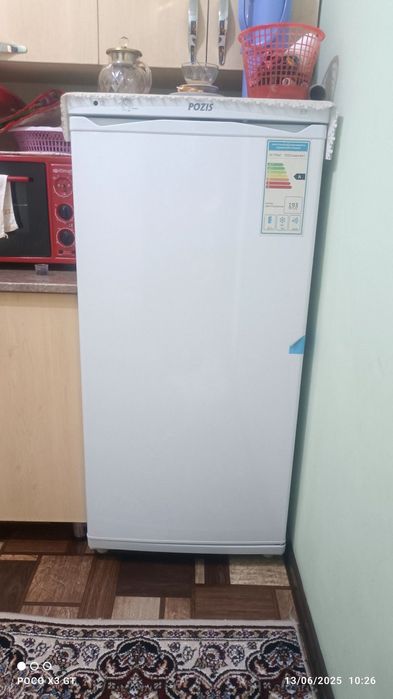 Холодильник  сотилади.