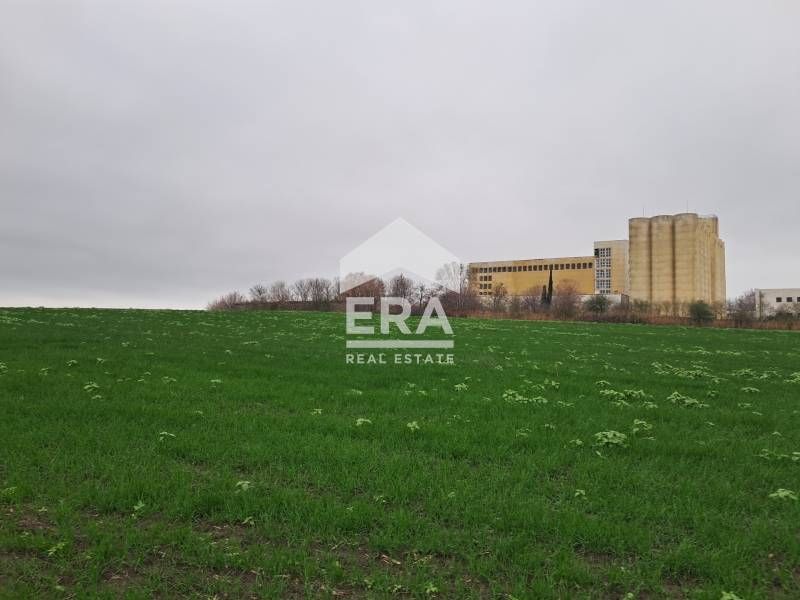 Урегулиран поземлен имот за продажба, с влязъл в сила ПУП и ПРЗ, в Зап