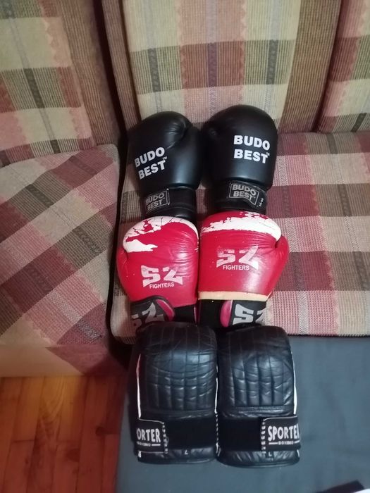 Боксови ръкавици