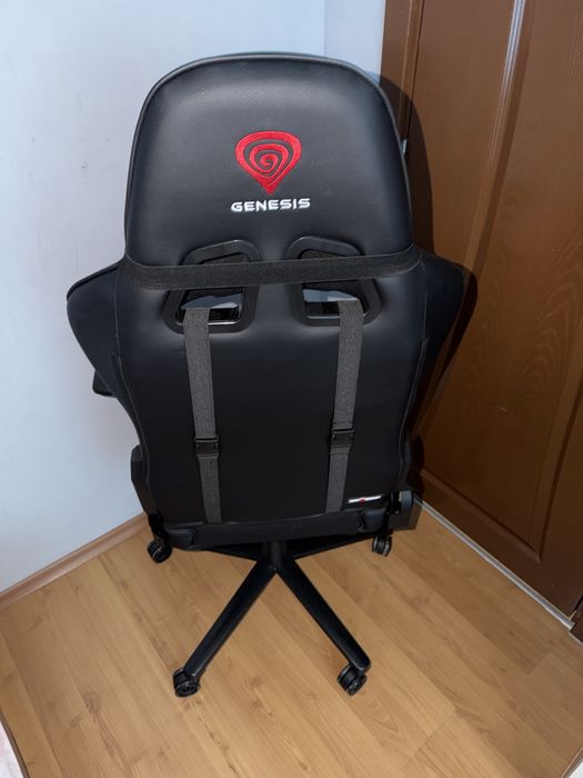 Геймърски стол genesis Nitro 550 G2