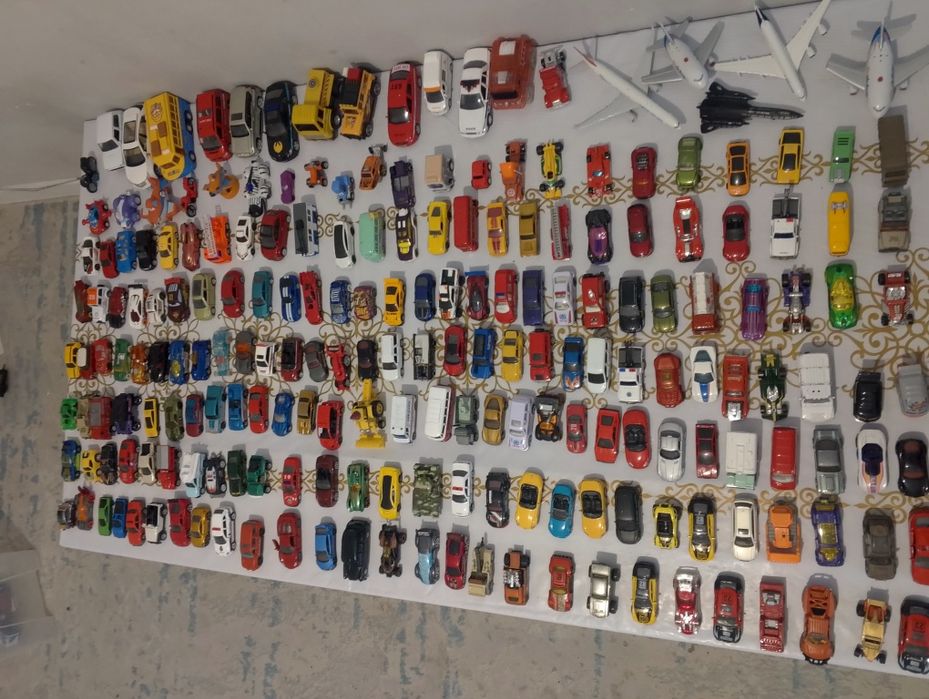 Коллекция машинок