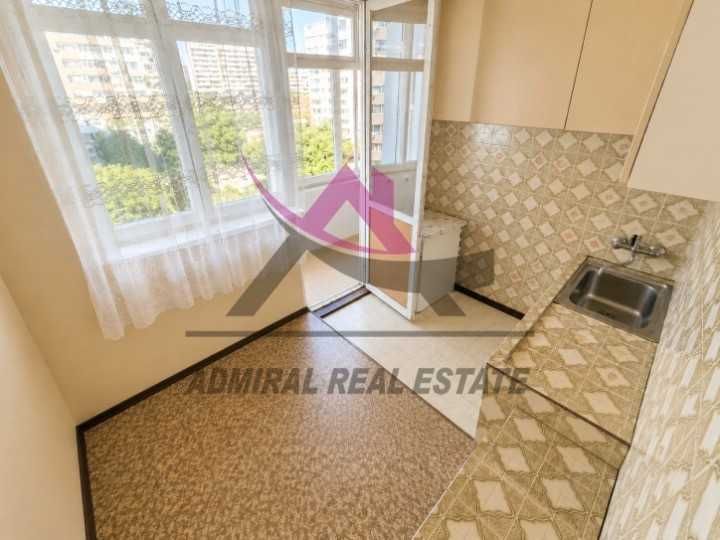 Продава се Тристаен апартамент в Варна, Младост 1 - 57 кв.м за 2000 €/кв.м - Снимка #2