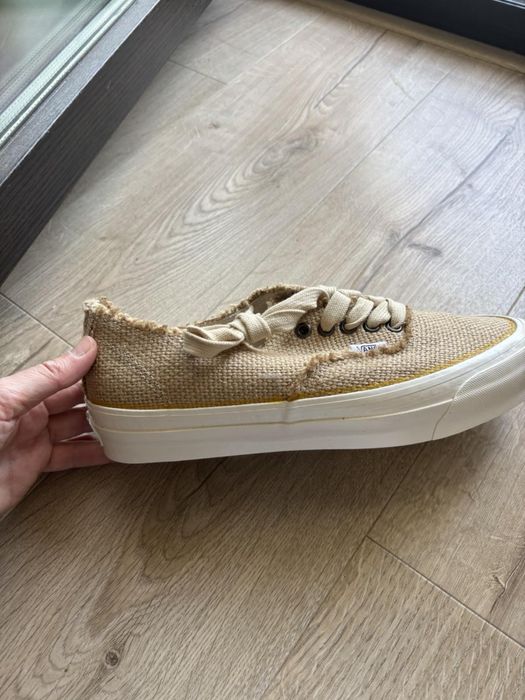 Нови кецове Vans