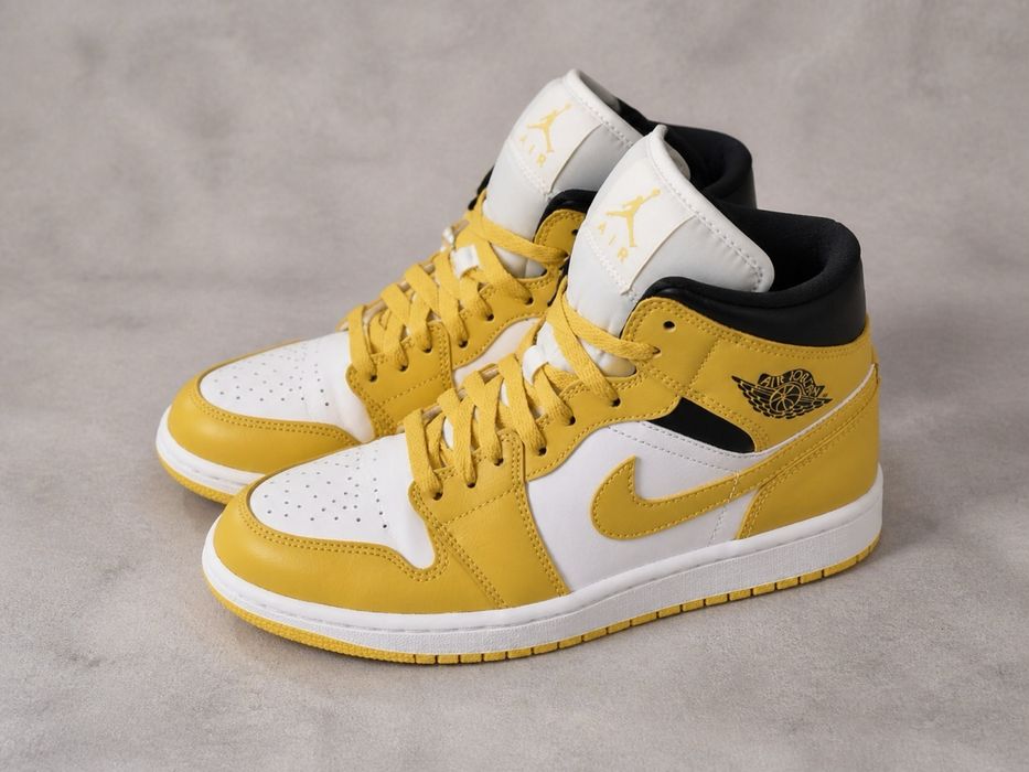 Adidași Air Jordan 1 Mid Galben/Alb – Galben