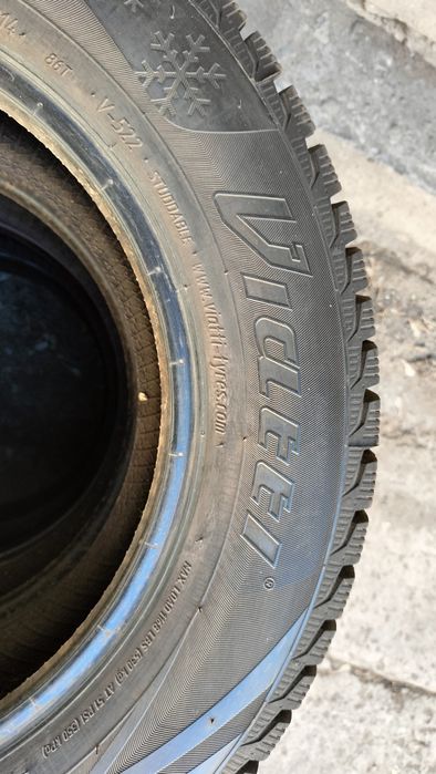 Продам шины зимние