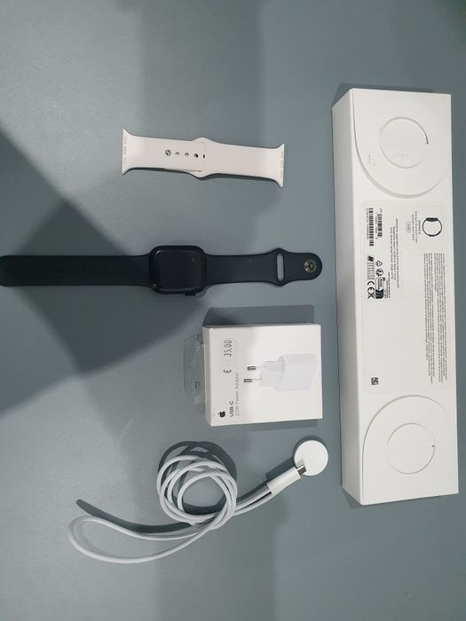 Apple watch 8 series