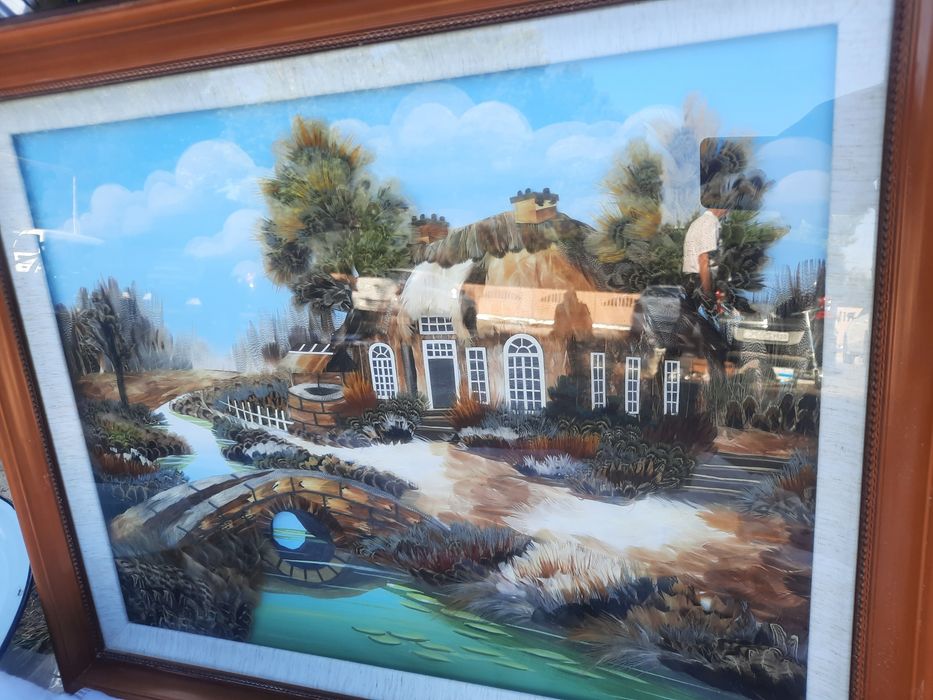 Продаётся картина из перьевая.