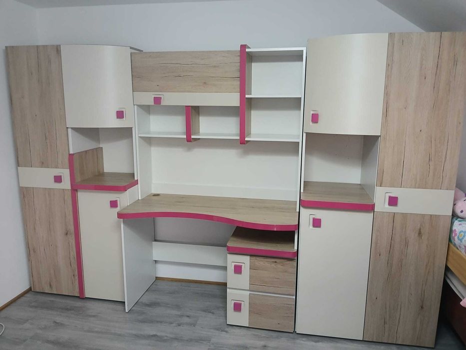 Vând mobilier pentru camera copiilor
